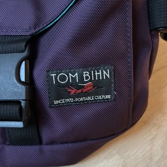 Tom Bihn Discontinued Retired Le Grand Derriere Hip Pack Purple Red Rare US Made - Picture 11 of 16